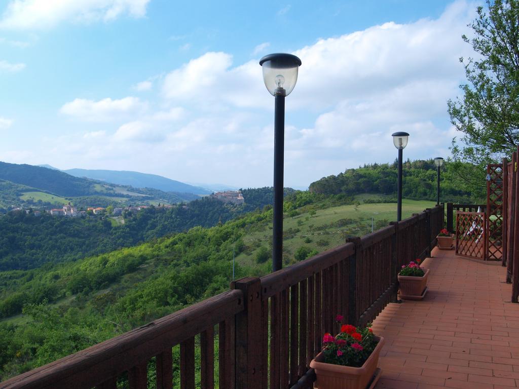 Agriturismo Becerca Vegan Serra San Quirico Exterior photo
